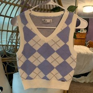 hollister blue plaid vest, size s (very stretchy), never worn